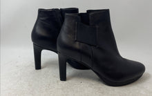 Load image into Gallery viewer, Clarks Womens Ambyr Rise Black Leather Round Toe Side Zipper Ankle Boots Size 9M