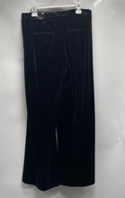 Load image into Gallery viewer, Express Womens Black Flat Front Belt Loops Wide-Leg Trouser Pants Size 12R