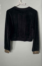 Load image into Gallery viewer, True Religion Womens Black Velvet Long Sleeve Cropped Pullover Sweater Size S