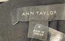 Load image into Gallery viewer, Ann Taylor Womens Black Stretch Wide Leg Pockets Belted Cropped Pants Size 4