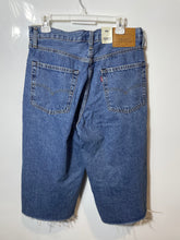 Load image into Gallery viewer, Levi's Mens Blue Medium Wash Denim 478 Baggy Capri Jeans Size 32 With Tag