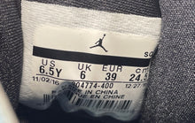 Load image into Gallery viewer, Nike Kids Jordan 7 Retro 304774-400 Light Blue White Sneaker Shoes Size 6.5Y