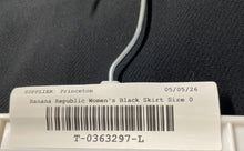 Load image into Gallery viewer, Banana Republic Womens Black Regular Fit Side Zip Straight & Pencil Skirt Size 0