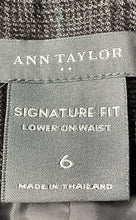 Load image into Gallery viewer, Ann Taylor Womens Gray Plaid Signature Fit Straight Leg Dress Pants Size 6