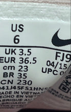 Load image into Gallery viewer, Nike Womens Air Winflo 11 FJ9510-605 Pink Low Top Lace-Up Running Shoes Size 6