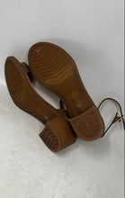 Load image into Gallery viewer, Crocs Womens Brown Open Toe Block Ankle Strap Sandals Size 7