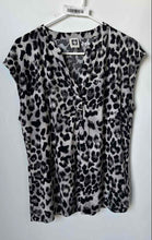 Load image into Gallery viewer, Anne Klein Womens Black White Leopard Print Short Cap Sleeve Blouse Top Size L