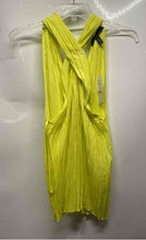 Load image into Gallery viewer, White House Black Market Womens Green Limelight Crinkle Tank Top Sz 12 With Tag