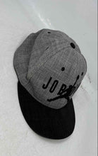 Load image into Gallery viewer, Jordan Mens Gray Black Heather Embroidered Logo Snapback Cap Hat
