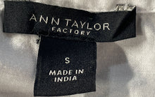 Load image into Gallery viewer, Ann Taylor Womens White Long Sleeve Collared Cropped Button-Up Shirt Size S
