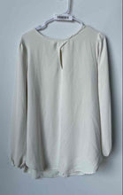 Load image into Gallery viewer, Elie Tahari Womens Off White Keyhole Neck Long Sleeve Back Zip Blouse Top Size L