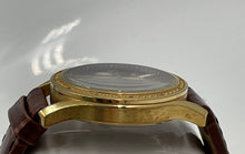Load image into Gallery viewer, Authentic Invicta Women's Gold Tone Watch. Weight 60g
