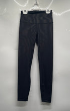 Load image into Gallery viewer, Lululemon Womens Black Elastic Waist Activewear Compression Legging Size 4