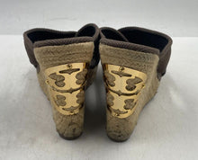 Load image into Gallery viewer, Authentic Tory Burch Womens Brown Wedge Espadrille Heels Size 10M Stained