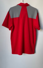 Load image into Gallery viewer, Under Armour Mens Red Gray Loose Short Sleeve Golf Polo Shirt Size Medium