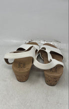 Load image into Gallery viewer, Naturalizer Womens White Leather Slip-On Wedge Platform Sandals Size 8W