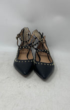 Load image into Gallery viewer, JLO Jennifer Lopez Womens Black Gold Studs Pointed Toe Strappy Flats Size 6M
