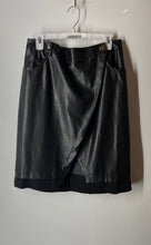 Load image into Gallery viewer, Forever 21 Womens Black Flat Front Pockets Wrapped Short Mini Skirt Size Medium