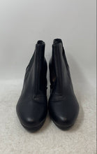 Load image into Gallery viewer, Clarks Womens Ambyr Rise Black Leather Round Toe Side Zipper Ankle Boots Size 9M