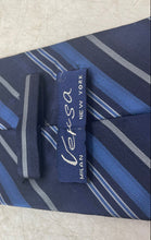 Load image into Gallery viewer, Versa Mens Blue Striped Printed Keeper Loop Adjustable Pointed Tie