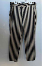 Load image into Gallery viewer, Zara Womens Beige & Black Striped Slash Pockets Flat Front Cropped Pants Size XS