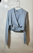 Load image into Gallery viewer, American Eagle Outfitters Womens Light Blue Cropped Pullover Sweatshirt Size L