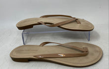 Load image into Gallery viewer, Saks Fifth Avenue Womens Beige Beach Slip-On Open Toe Flip Flop Sandals Size 6M