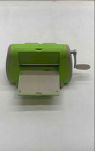 Load image into Gallery viewer, Cuttlebug Green Provo Craft Manual Die-Cutting And Embossing Machine Not Tested