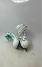 Load image into Gallery viewer, Riedell Kids Soar Recreational Spiral White And Green Figure Ice Skates Size 4
