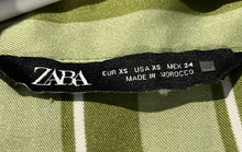 Load image into Gallery viewer, Zara Womens Green Striped Print Long Sleeve Collared Button-Up Shirt Size XS