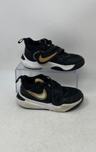Load image into Gallery viewer, Nike Kids Team Hustle D11 DV8994-004 Black Low Top Basketball Shoes Size 13C