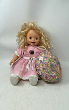Load image into Gallery viewer, Playmates 1998 Amazing Amy Doll With Outfits And Food Accessories Not Tested