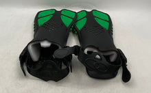Load image into Gallery viewer, Zenoplige Snorkeling Set Includes A Mask Adjustable Fins And A Breathing Tube