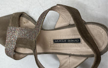 Load image into Gallery viewer, Daniele Ancarani Womens Beige Glitter Block Heel Slingback Sandal Size EUR 35