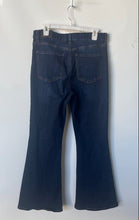Load image into Gallery viewer, Enjean Womens Blue Denim Dark Wash Stretch Pockets Flared Jeans Size 13/31