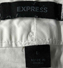 Load image into Gallery viewer, Express Womens White Flat Front Slash Pockets Straight Leg Capri Pants Size 6