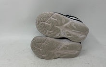 Load image into Gallery viewer, Nike Boys Star Runner 4 DX7616-001 Black Low Top Slip-On Sneaker Shoes Size 8C