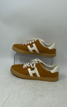Load image into Gallery viewer, Tommy Hilfiger Womens Lexeih Brown White Low Top Lace-Up Sneaker Shoes Size 8 M