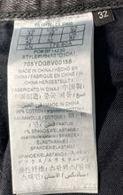 Load image into Gallery viewer, Guess Mens Black Denim Distressed 5 Pocket Design Straight Jeans Size 32