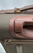 Load image into Gallery viewer, London Fog Unisex Beige Expandable Piccadilly Rolling Wheels Spinner Luggage