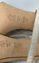 Load image into Gallery viewer, BCBGMaxazria Womens Beige Quilted Open Toe Stiletto Strappy Heels Size 8.5B
