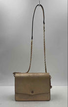 Load image into Gallery viewer, Authentic Tory Burch Womens Metallic Pink Crossbody Bag Stained Interior Worn