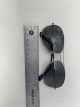 Load image into Gallery viewer, Ray-Ban Unisex Silver-Tone Aviator Sunglasses RB3362 With Case (NCL)