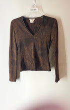 Load image into Gallery viewer, Vertigo Paris Womens Brown Long Sleeve V-Neck Pullover Blouse Top Size 1