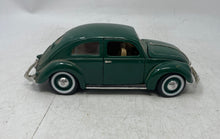 Load image into Gallery viewer, Maisto Volkswagen Export Sedan 1951 Green 1:18 Scale Diecast Toy Car
