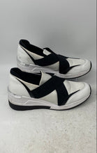 Load image into Gallery viewer, Michael Kors Womens Geena HJ22E White Black Slip-On Sneaker Shoes Size 8.5M