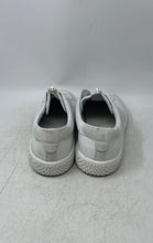 Load image into Gallery viewer, O.X.S. Womens Woobie White Front Zipper Low Top Round Toe Sneakers Shoes Sz 11.5