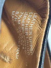 Load image into Gallery viewer, Authentic Tory Burch Womens Black Leather Slip-On Ballet Flats Size 7.5M Damaged