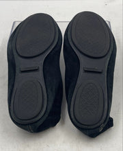 Load image into Gallery viewer, Authentic Tory Burch Womens Minnie Travel Black Ballet Flats Size 6.5M Damaged