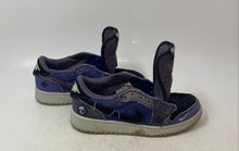 Load image into Gallery viewer, Nike Kids Jordan 1 Retro Low OG Purple Black Green Sneaker Shoes Sz 4Y No Laces